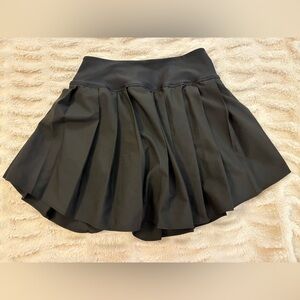 Stretch tech Elegant Black Pleated Skirt size XS